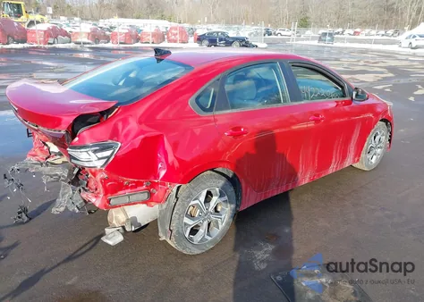 2019 Kia Forte Lxs z USA, uszkodzony, nr VIN 3KPF24AD5KE080130